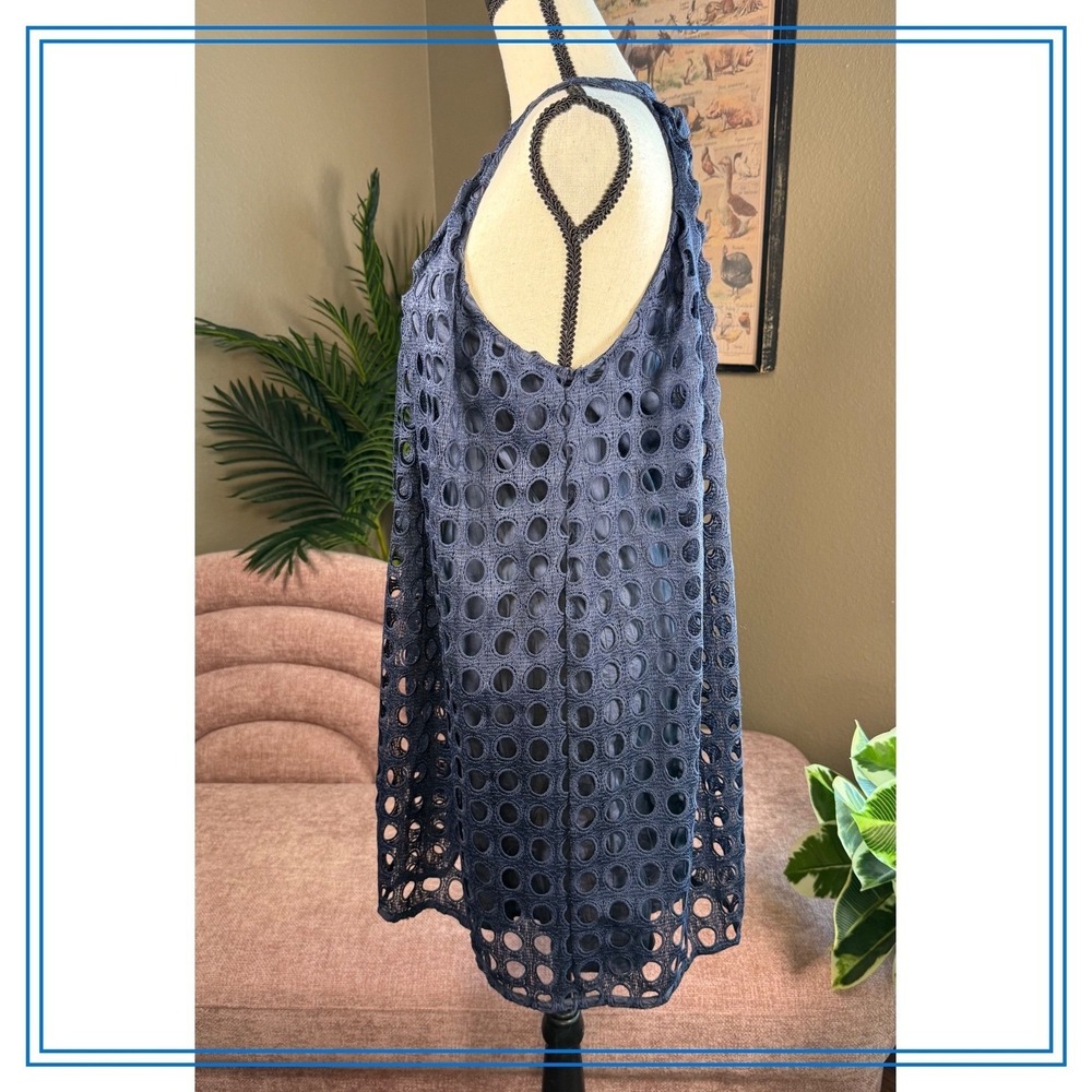 Romeo Juliet Couture Dress Women's M Navy Blue Halter Sleeveless‎ Eyelette - Picture 10 of 13